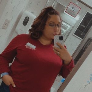 Meet your Posher, Eva